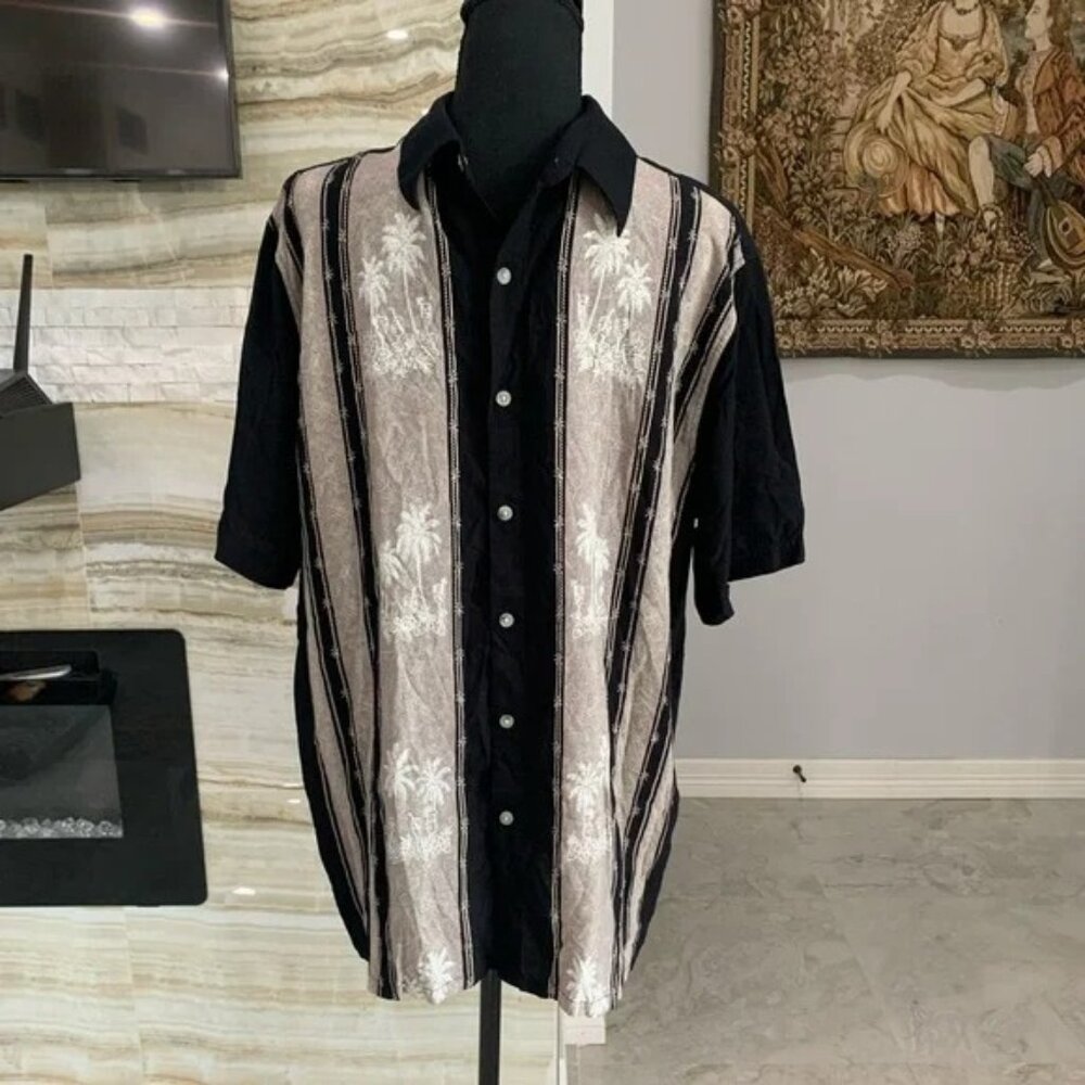 Croft & Barrow Short Sleeve Button Down. Size XL